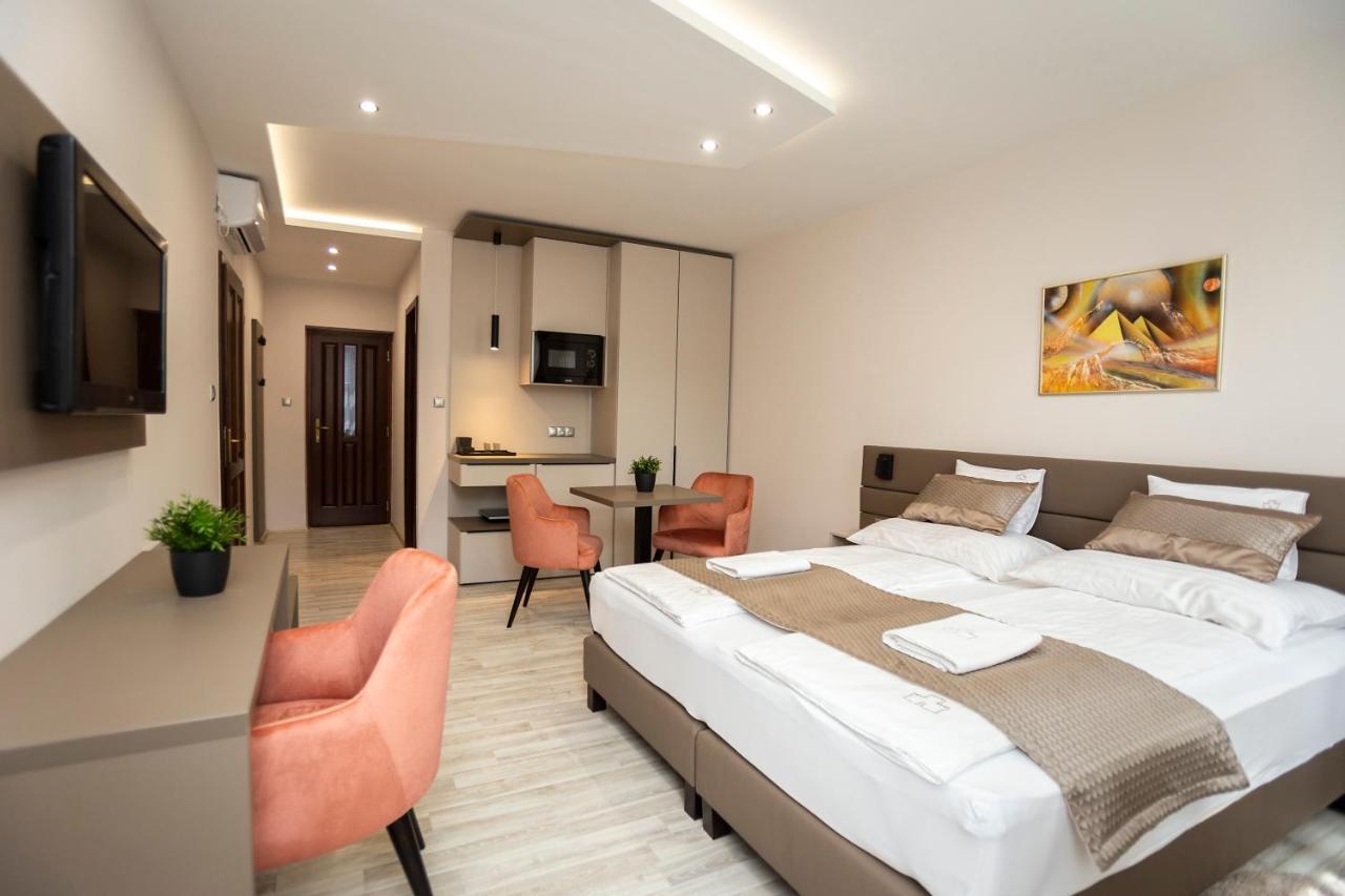 Vegvar Spa Apartman Gyula Buitenkant foto