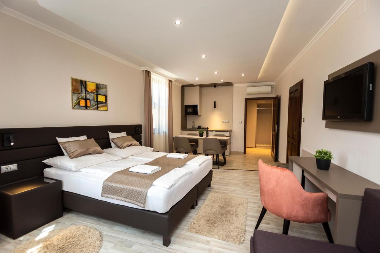 Vegvar Spa Apartman Gyula Buitenkant foto