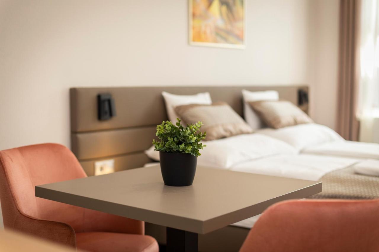 Vegvar Spa Apartman Gyula Buitenkant foto