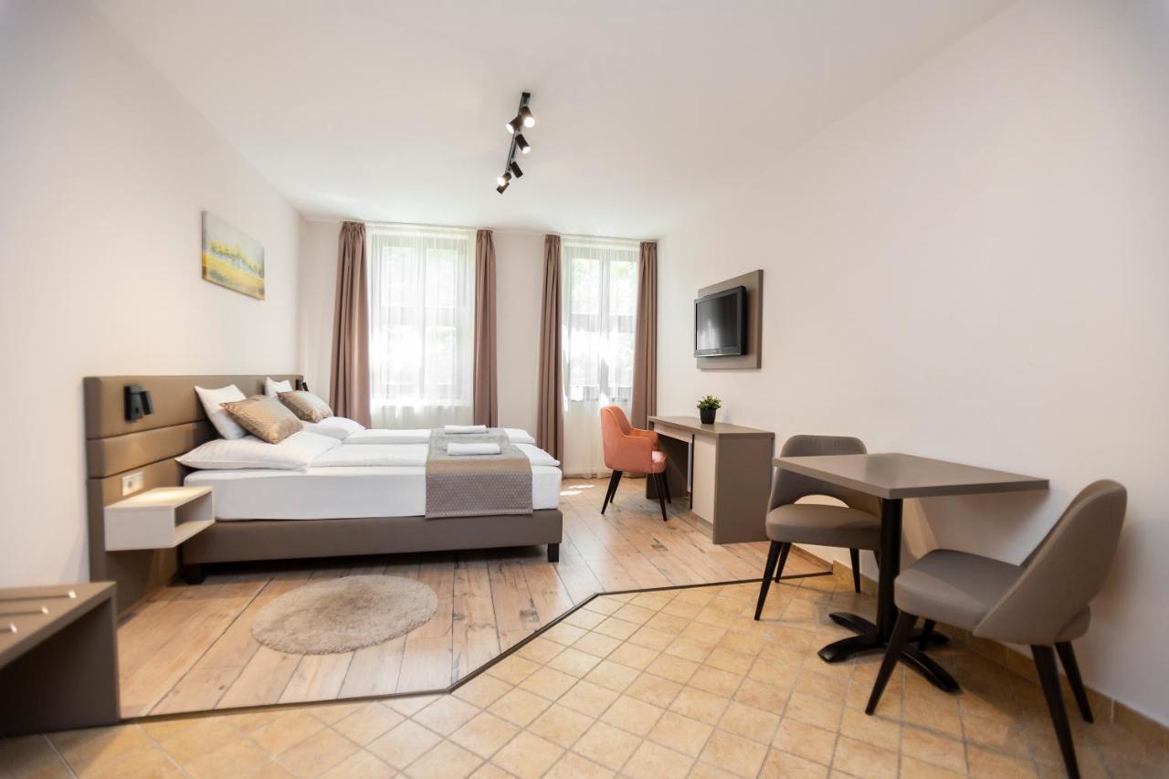 Vegvar Spa Apartman Gyula Buitenkant foto