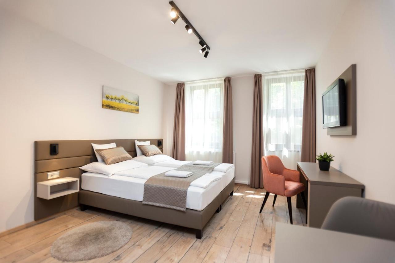 Vegvar Spa Apartman Gyula Buitenkant foto