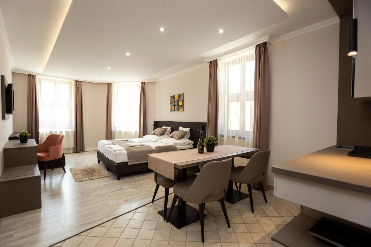 Vegvar Spa Apartman Gyula Buitenkant foto