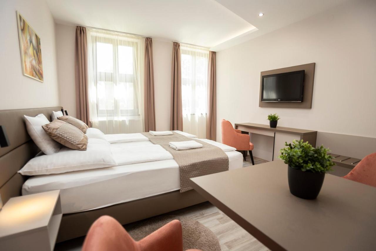 Vegvar Spa Apartman Gyula Buitenkant foto