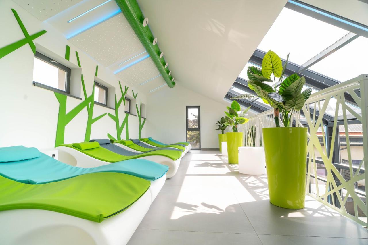 Vegvar Spa Apartman Gyula Buitenkant foto