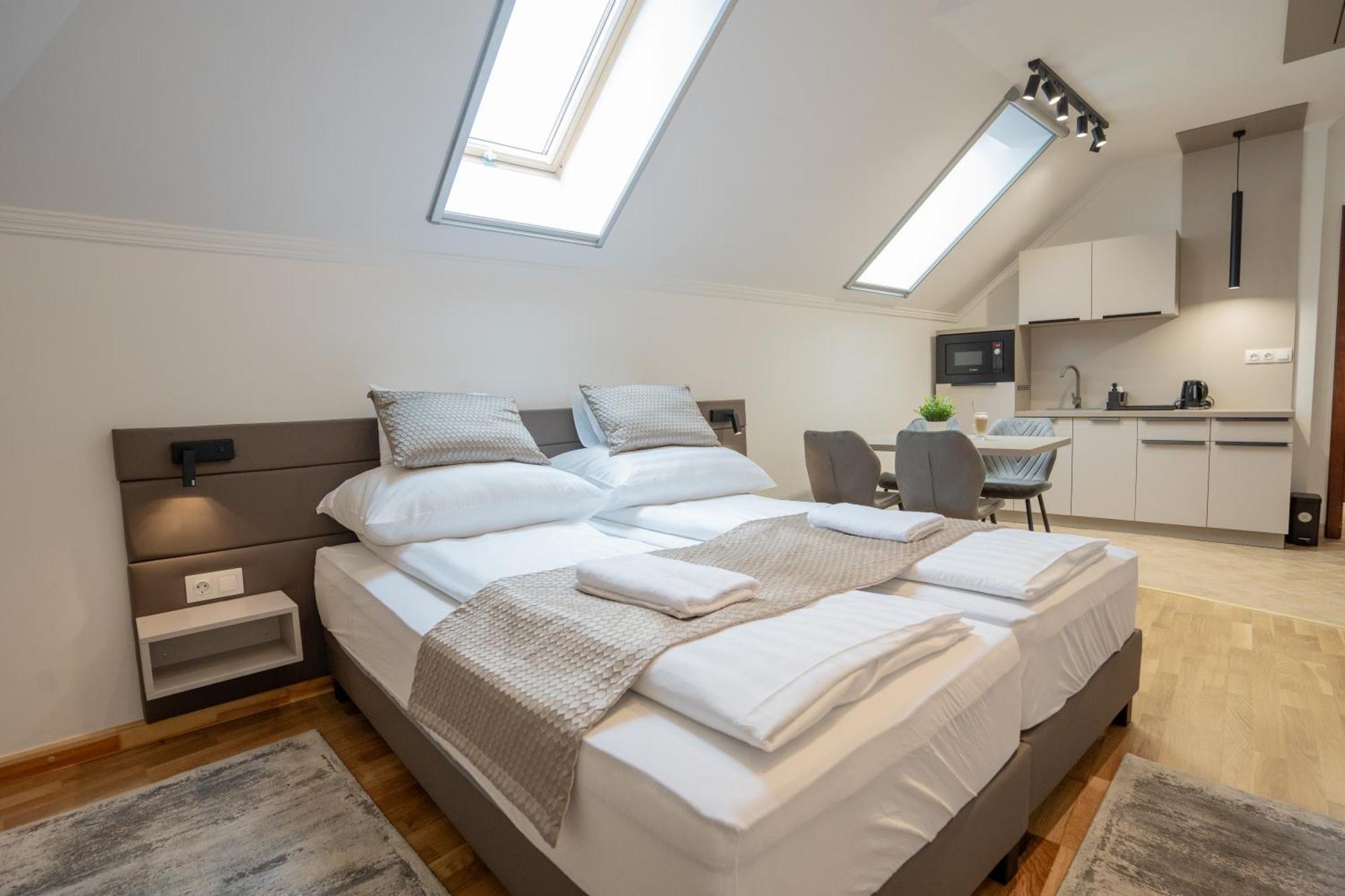 Vegvar Spa Apartman Gyula Buitenkant foto