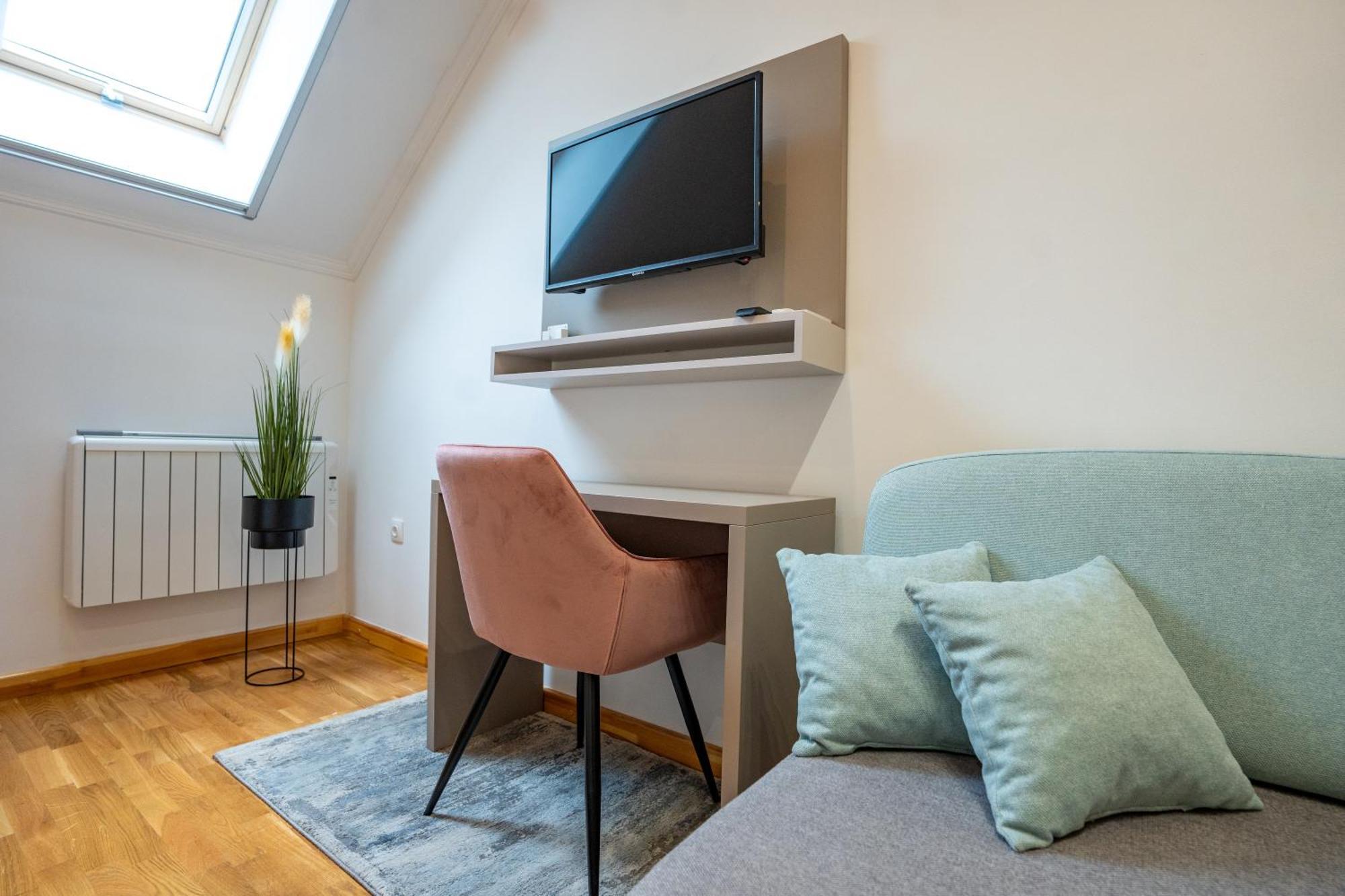 Vegvar Spa Apartman Gyula Buitenkant foto