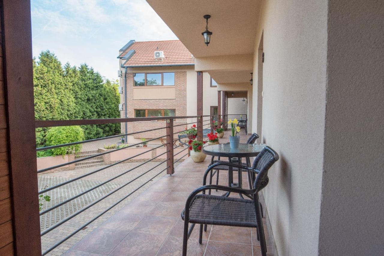 Vegvar Spa Apartman Gyula Buitenkant foto